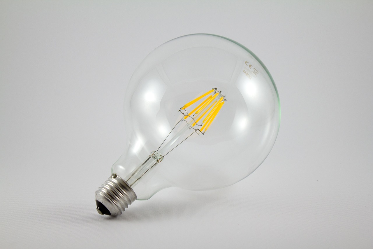 Interieur met led-verlichting en helder daglicht. Interieur met led-verlichting en helder daglicht.