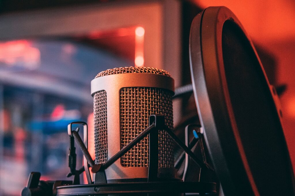 Podcasts-opnemen-thuis-essential-gear-voor-beginners-5594702