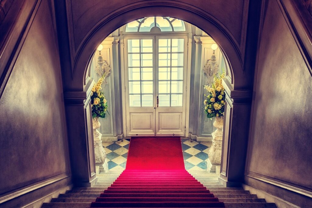 Stijlvolle-trappenhuis-avonturen-unieke-manier-van-decoreren-3728350
