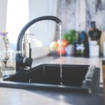 Waterbesparende keukenkranen: innovatieve oplossingen voor dagelijks gebruik
